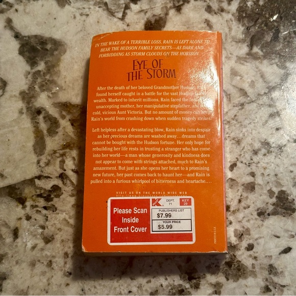 VC Andrews Eye Of The Storm Soft Cover - Picture 3 of 3